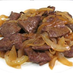 Receta de tacos de higado con cebolla caramelizada