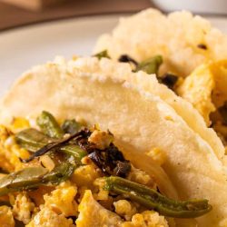 Tacos de Nopal con Huevo