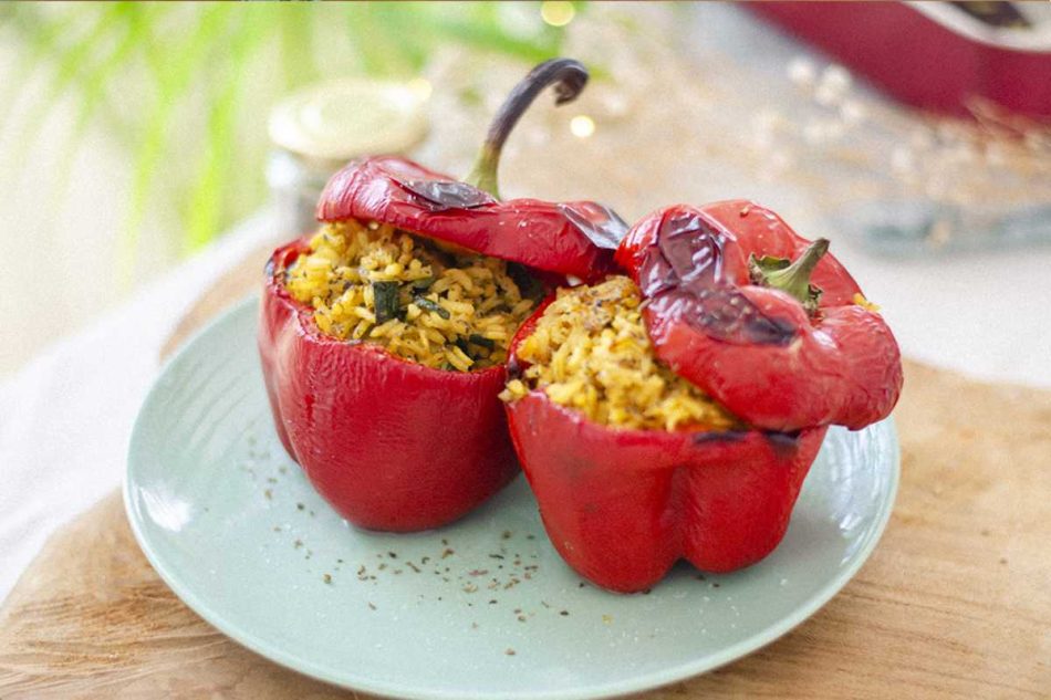 Pimientos rellenos de arroz y verduras